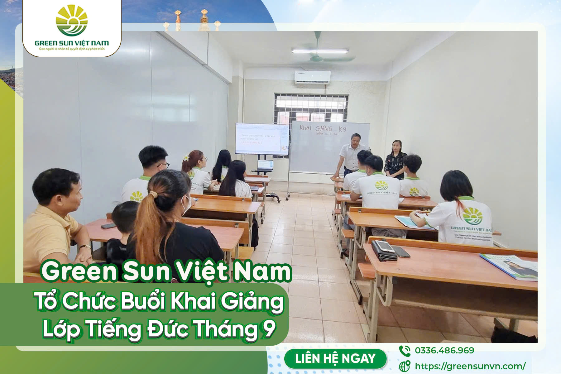 Mặc dù thời tiết có nhiều khó khăn nhưng quý phụ huynh, học sinh vẫn có mặt và tham dự buổi lễ